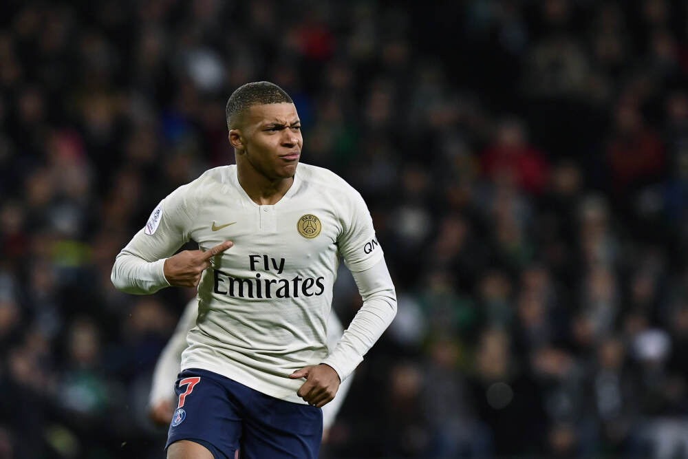 华谊兄弟拟取消监事会并修订公司章程